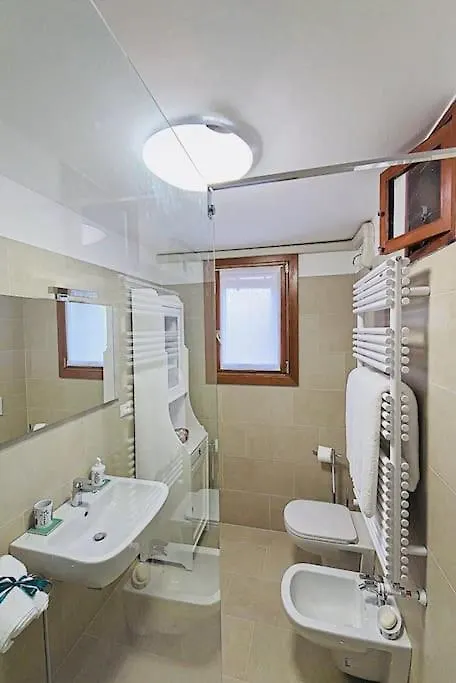 Apartment In The Center Of Venice Italy